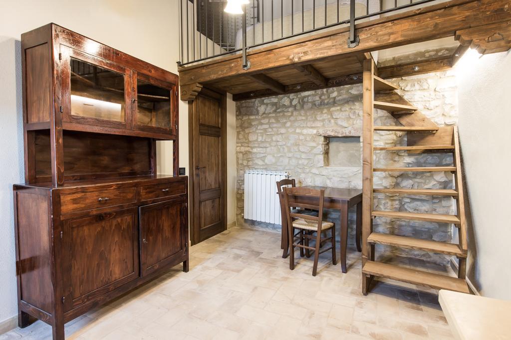 Domus In Castro Bed & Breakfast Montecchio  ห้อง รูปภาพ