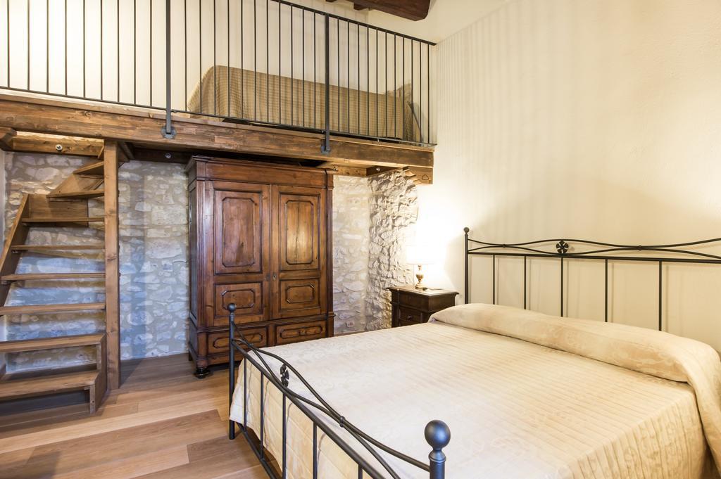 Domus In Castro Bed & Breakfast Montecchio  ห้อง รูปภาพ