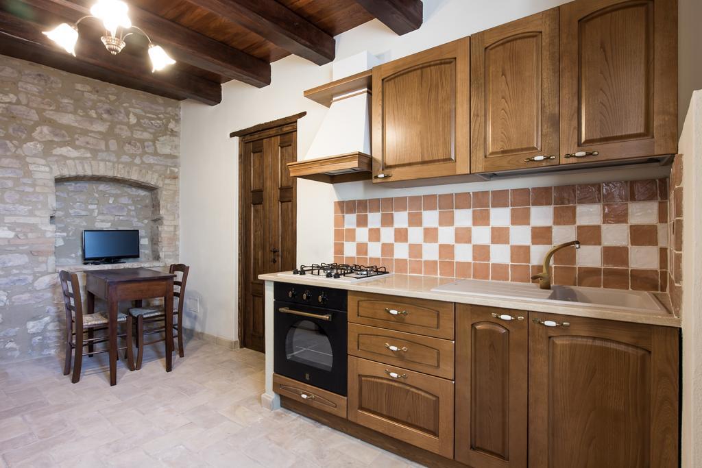 Domus In Castro Bed & Breakfast Montecchio  ห้อง รูปภาพ